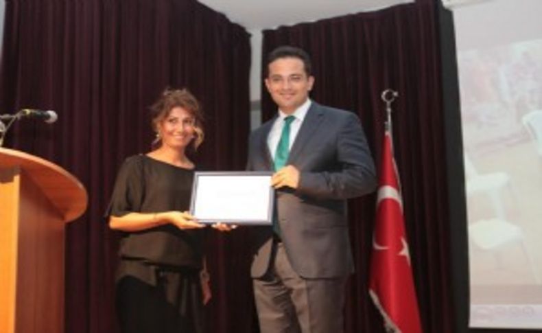 Bornova’da çocuklar hem okudu hem eğlendi